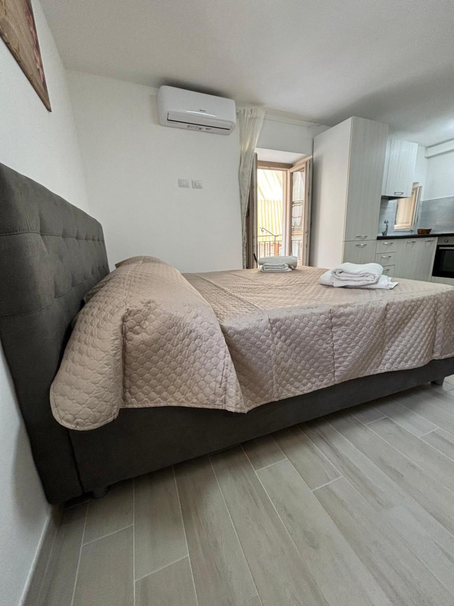 House Nonna Pina Lägenhet Cefalù Exteriör bild
