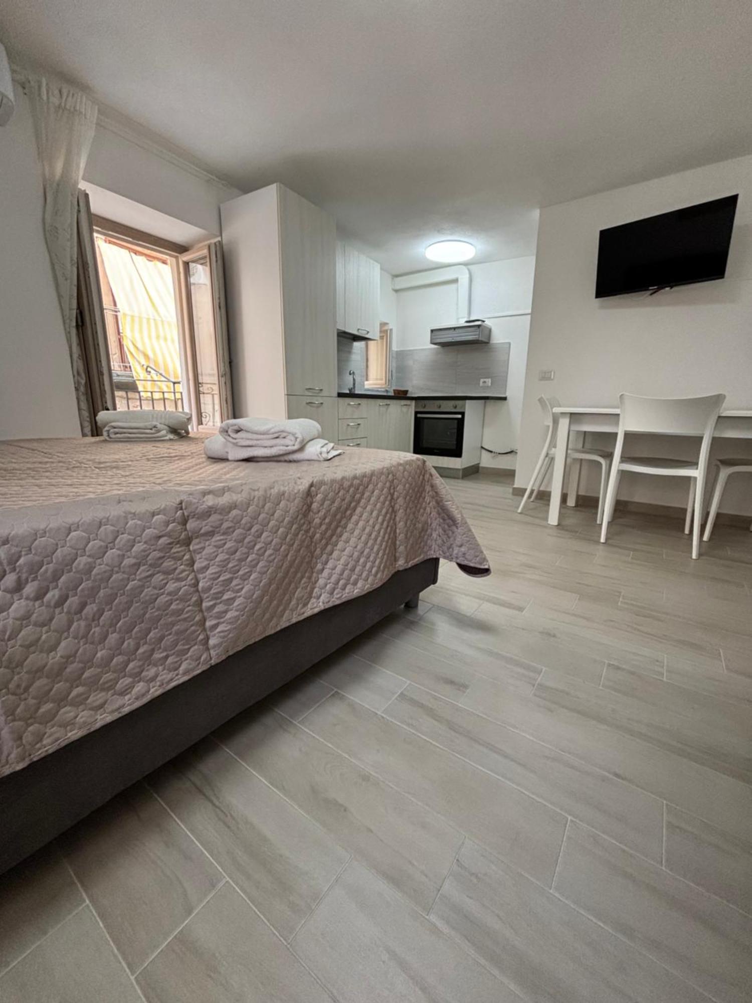 House Nonna Pina Lägenhet Cefalù Exteriör bild